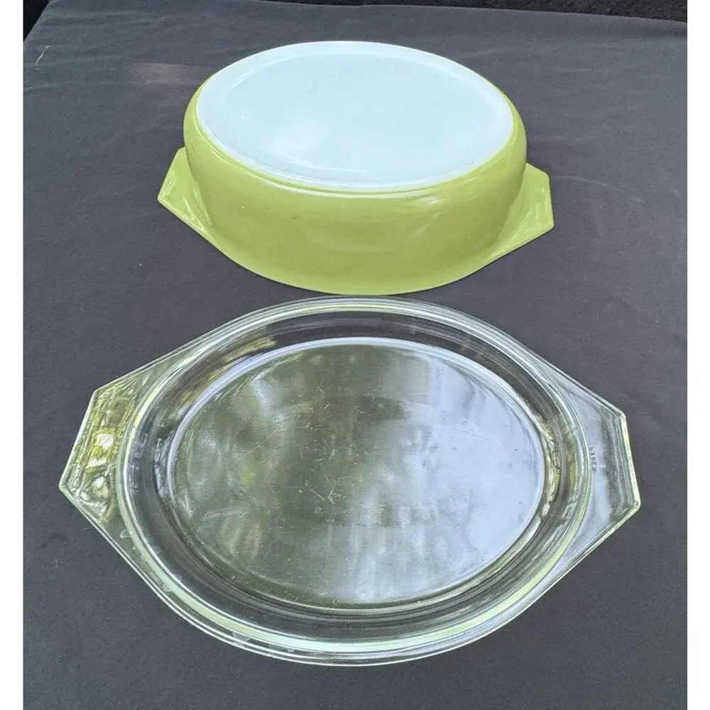 Vintage Pyrex 045 Verde Olive Green 2.5 Qt Oval Casserole Dish w/ 945-C Lid USA